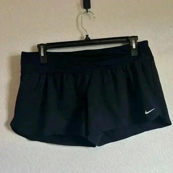 NWOT Women’s Nike Solid Black Board Short Swim Bottoms - Size XL - Picture 2 of 8